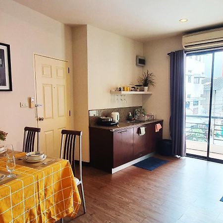 552 Residence Bangkok Luaran gambar