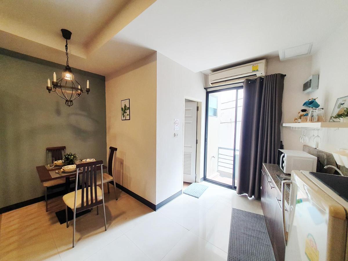 552 Residence Bangkok Luaran gambar